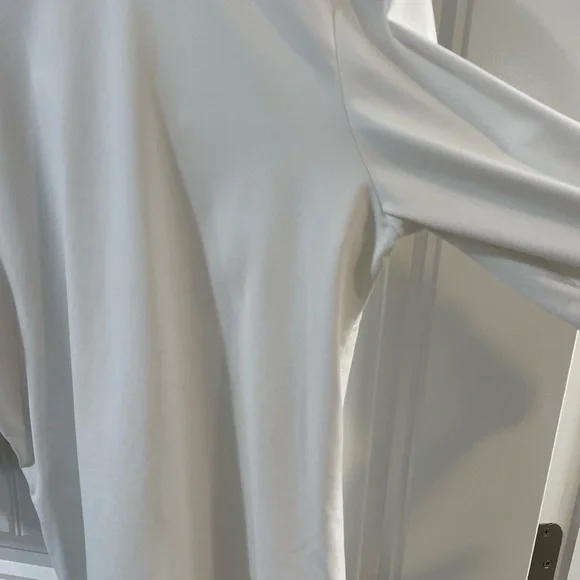 J. McLaughlin Classic White Button-Down Shirt - Picture 7 of 9